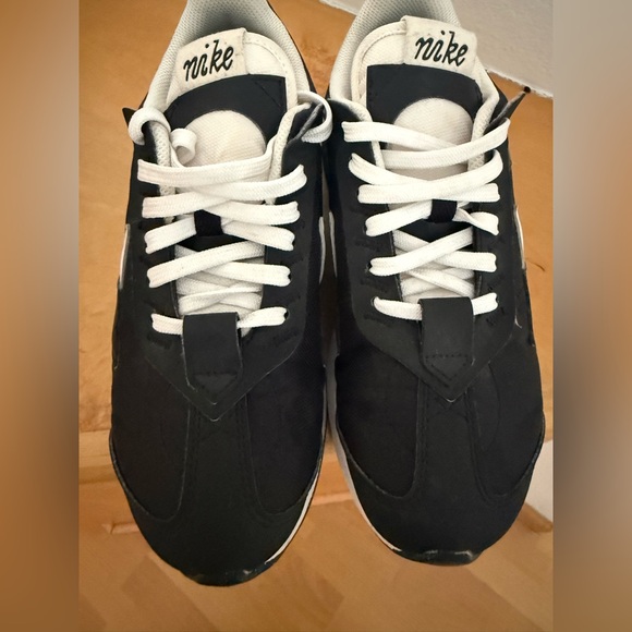 Woman's - Nike Air Max Pre Day - Size 7 - Picture 5 of 5